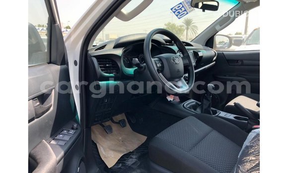 Buy Import Toyota Hilux White Car in Import - Dubai in Ashanti Buy Import Toyota Hilux White Car in Import - Dubai in Ashanti