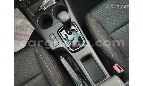 Ra Imported Toyota Hilux funfun Ọkọ̀ in Import - Dubai ni Ashanti Ra Imported Toyota Hilux funfun Ọkọ̀ in Import - Dubai ni Ashanti