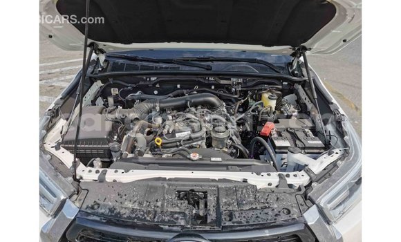 Ra Imported Toyota Hilux funfun Ọkọ̀ in Import - Dubai ni Ashanti Ra Imported Toyota Hilux funfun Ọkọ̀ in Import - Dubai ni Ashanti