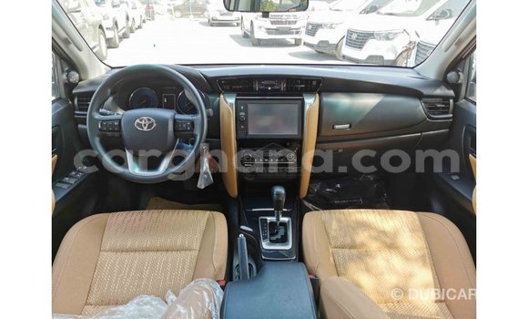 Ra Imported Toyota Fortuner funfun Ọkọ̀ in Import - Dubai ni Ashanti Ra Imported Toyota Fortuner funfun Ọkọ̀ in Import - Dubai ni Ashanti