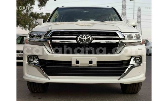 Buy Import Toyota Land Cruiser White Car in Import - Dubai in Ashanti Buy Import Toyota Land Cruiser White Car in Import - Dubai in Ashanti