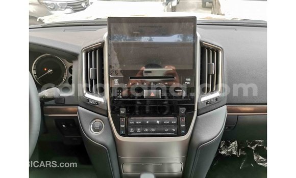 Buy Import Toyota Land Cruiser White Car in Import - Dubai in Ashanti Buy Import Toyota Land Cruiser White Car in Import - Dubai in Ashanti