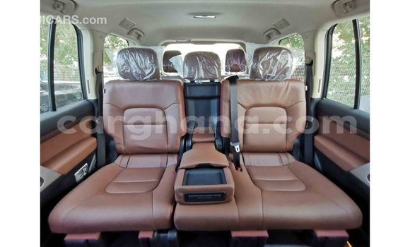 Buy Import Toyota Land Cruiser White Car in Import - Dubai in Ashanti Buy Import Toyota Land Cruiser White Car in Import - Dubai in Ashanti