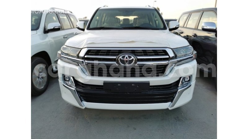 Big with watermark toyota land cruiser ashanti import dubai 19067