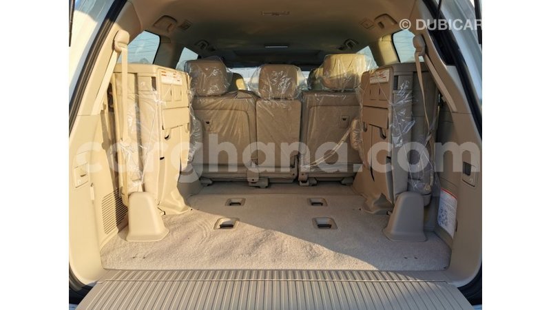 Big with watermark toyota land cruiser ashanti import dubai 19067