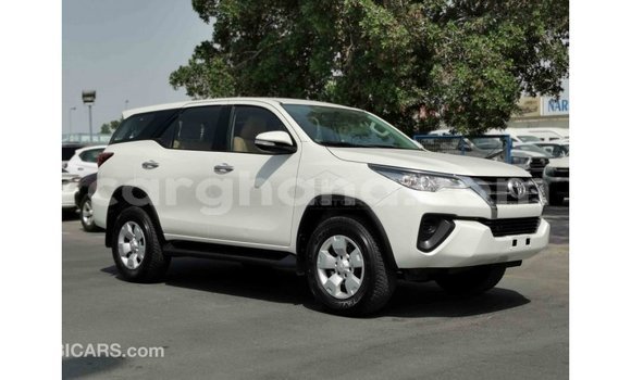 Buy Import Toyota Fortuner White Car in Import - Dubai in Ashanti Buy Import Toyota Fortuner White Car in Import - Dubai in Ashanti