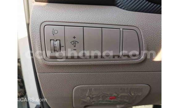 Buy Import Hyundai Tucson White Car in Import - Dubai in Ashanti Buy Import Hyundai Tucson White Car in Import - Dubai in Ashanti