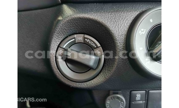 Buy Import Toyota Hilux White Car in Import - Dubai in Ashanti Buy Import Toyota Hilux White Car in Import - Dubai in Ashanti