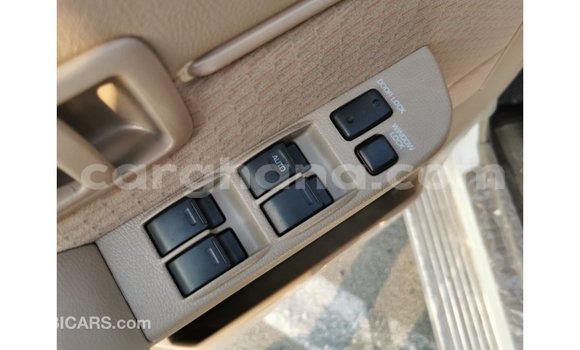 Buy Import Toyota Land Cruiser White Car in Import - Dubai in Ashanti Buy Import Toyota Land Cruiser White Car in Import - Dubai in Ashanti