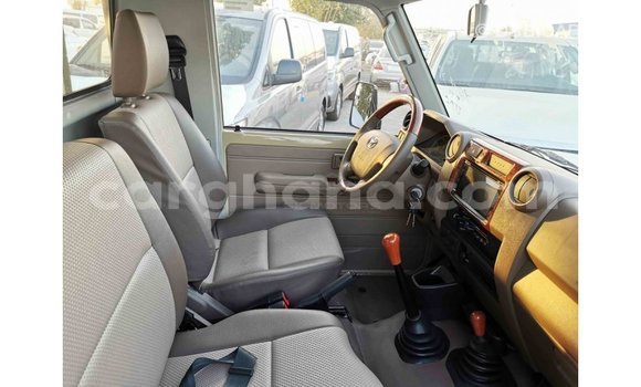 Sayi Imported Toyota Land Cruiser M Mota in Import - Dubai a Ashanti Sayi Imported Toyota Land Cruiser M Mota in Import - Dubai a Ashanti