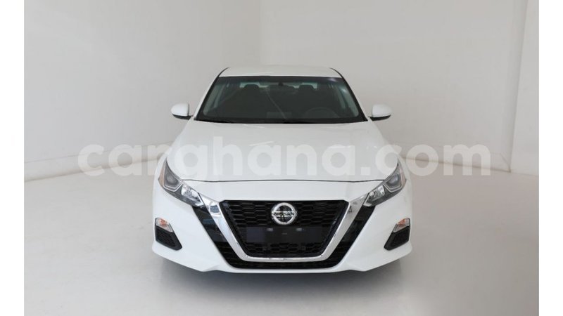 Big with watermark nissan altima ashanti import dubai 19094