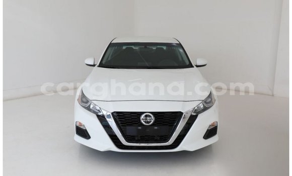 Buy Import Nissan Altima White Car in Import - Dubai in Ashanti Buy Import Nissan Altima White Car in Import - Dubai in Ashanti