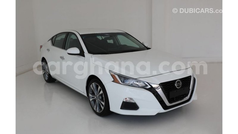 Big with watermark nissan altima ashanti import dubai 19094