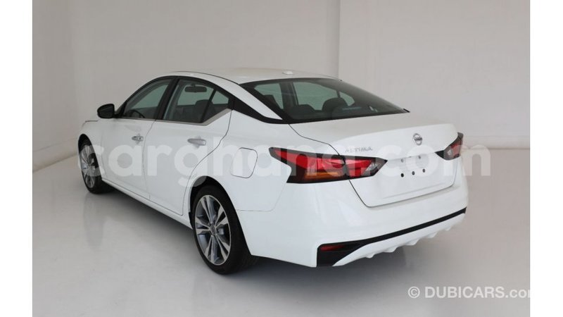 Big with watermark nissan altima ashanti import dubai 19094