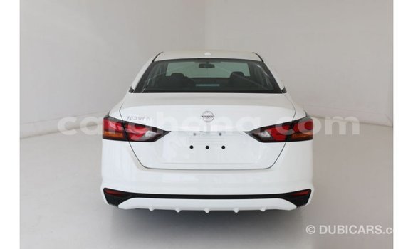 Buy Import Nissan Altima White Car in Import - Dubai in Ashanti Buy Import Nissan Altima White Car in Import - Dubai in Ashanti