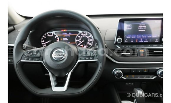 Buy Import Nissan Altima White Car in Import - Dubai in Ashanti Buy Import Nissan Altima White Car in Import - Dubai in Ashanti