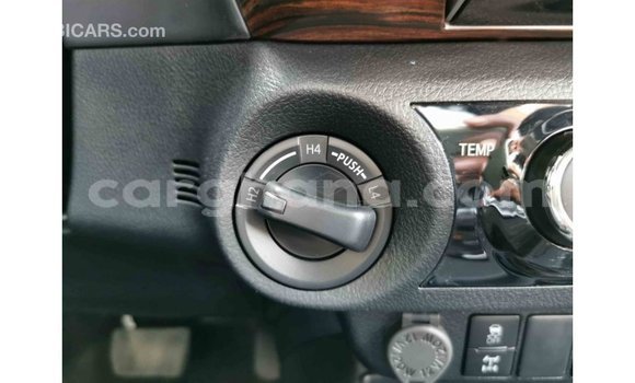 Sayi Imported Toyota Hilux Black Mota in Import - Dubai a Ashanti Sayi Imported Toyota Hilux Black Mota in Import - Dubai a Ashanti