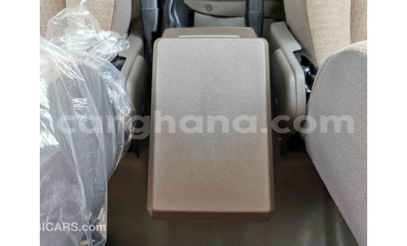 Ra Imported Toyota Land Cruiser Alagara Ọkọ̀ in Import - Dubai ni Ashanti Ra Imported Toyota Land Cruiser Alagara Ọkọ̀ in Import - Dubai ni Ashanti