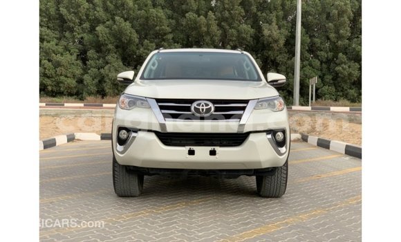 Buy Import Toyota Fortuner White Car in Import - Dubai in Ashanti Buy Import Toyota Fortuner White Car in Import - Dubai in Ashanti