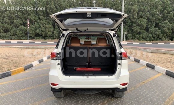 Buy Import Toyota Fortuner White Car in Import - Dubai in Ashanti Buy Import Toyota Fortuner White Car in Import - Dubai in Ashanti