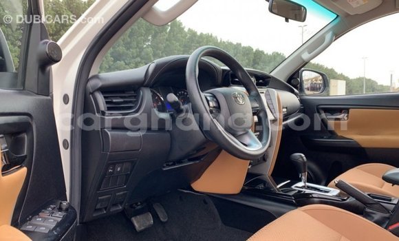 Buy Import Toyota Fortuner White Car in Import - Dubai in Ashanti Buy Import Toyota Fortuner White Car in Import - Dubai in Ashanti