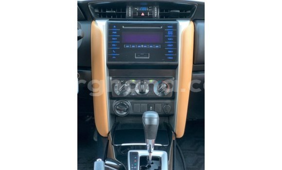 Buy Import Toyota Fortuner White Car in Import - Dubai in Ashanti Buy Import Toyota Fortuner White Car in Import - Dubai in Ashanti