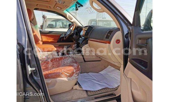 Sayi Imported Toyota Land Cruiser Sauran Mota in Import - Dubai a Ashanti Sayi Imported Toyota Land Cruiser Sauran Mota in Import - Dubai a Ashanti