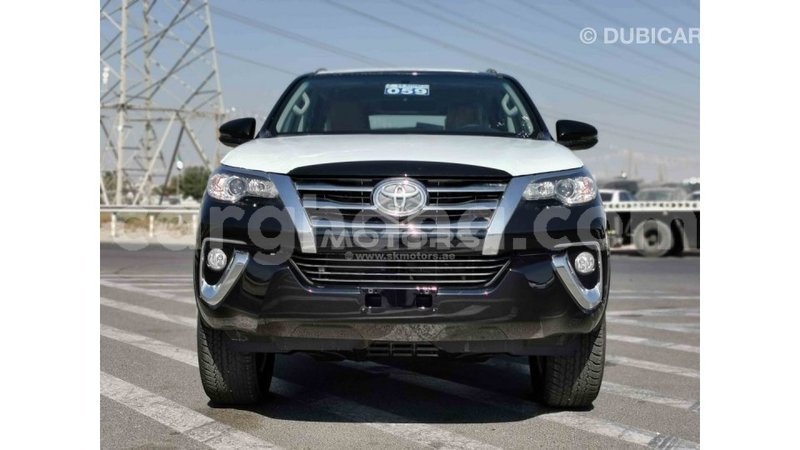 Big with watermark toyota fortuner ashanti import dubai 19152