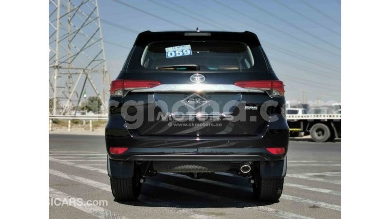 Big with watermark toyota fortuner ashanti import dubai 19152