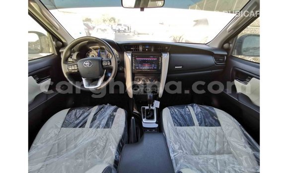 Ra Imported Toyota Fortuner Black Ọkọ̀ in Import - Dubai ni Ashanti Ra Imported Toyota Fortuner Black Ọkọ̀ in Import - Dubai ni Ashanti