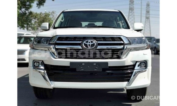 Ra Imported Toyota Land Cruiser funfun Ọkọ̀ in Import - Dubai ni Ashanti Ra Imported Toyota Land Cruiser funfun Ọkọ̀ in Import - Dubai ni Ashanti