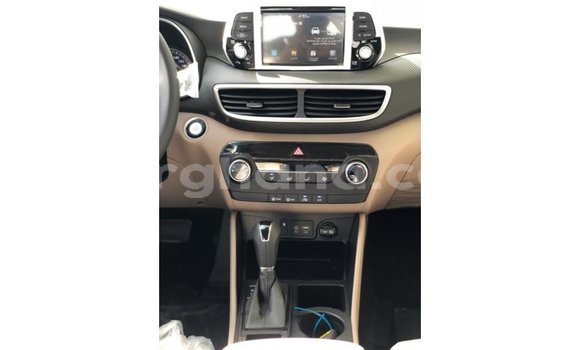 Ra Imported Hyundai Tucson funfun Ọkọ̀ in Import - Dubai ni Ashanti Ra Imported Hyundai Tucson funfun Ọkọ̀ in Import - Dubai ni Ashanti
