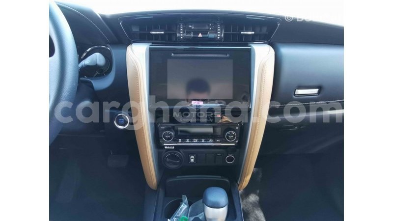 Big with watermark toyota fortuner ashanti import dubai 19209