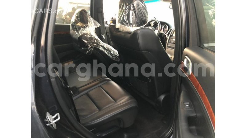 Big with watermark jeep grand cherokee ashanti import dubai 19218