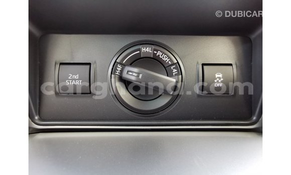 Sayi Imported Toyota Prado White Mota in Import - Dubai a Ashanti Sayi Imported Toyota Prado White Mota in Import - Dubai a Ashanti