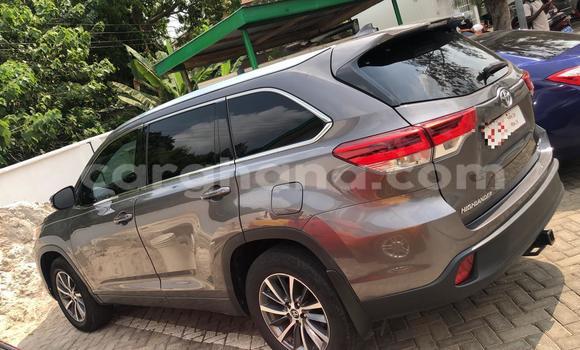 Buy Used Toyota Highlander Silver Car in Accra in Greater Accra Buy Used Toyota Highlander Silver Car in Accra in Greater Accra