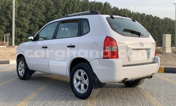 Buy Import Hyundai Tucson White Car in Import - Dubai in Ashanti Buy Import Hyundai Tucson White Car in Import - Dubai in Ashanti
