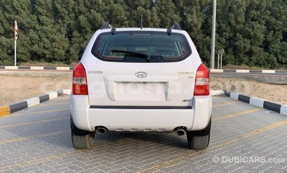 Buy Import Hyundai Tucson White Car in Import - Dubai in Ashanti Buy Import Hyundai Tucson White Car in Import - Dubai in Ashanti