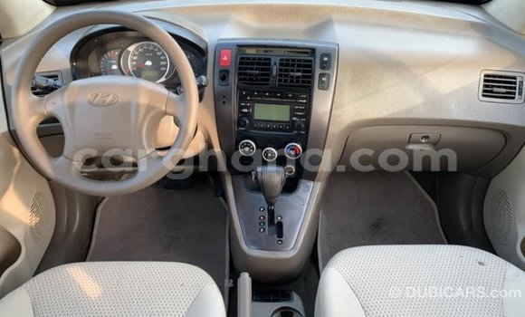 Buy Import Hyundai Tucson White Car in Import - Dubai in Ashanti Buy Import Hyundai Tucson White Car in Import - Dubai in Ashanti