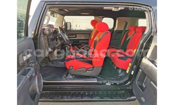 Sayi Imported Toyota FJ Cruiser Black Mota in Import - Dubai a Ashanti Sayi Imported Toyota FJ Cruiser Black Mota in Import - Dubai a Ashanti