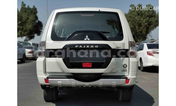 Sayi Imported Mitsubishi Pajero White Mota in Import - Dubai a Ashanti Sayi Imported Mitsubishi Pajero White Mota in Import - Dubai a Ashanti