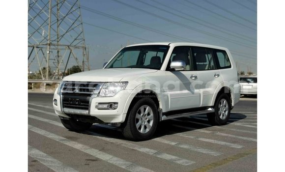 Buy Import Mitsubishi Pajero White Car in Import - Dubai in Ashanti Buy Import Mitsubishi Pajero White Car in Import - Dubai in Ashanti