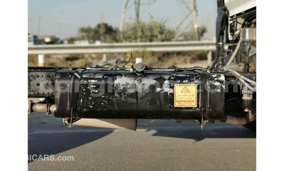 Ra Imported Mitsubishi Fuso funfun Ọkọ̀ akẹ́rù ńlá in Import - Dubai ni Ashanti Ra Imported Mitsubishi Fuso funfun Ọkọ̀ akẹ́rù ńlá in Import - Dubai ni Ashanti