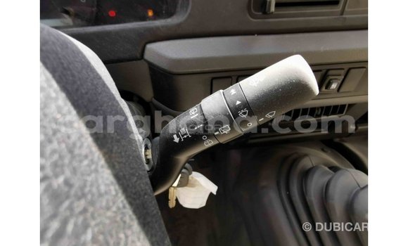 Ra Imported Toyota Coaster funfun Ọkọ̀ in Import - Dubai ni Ashanti Ra Imported Toyota Coaster funfun Ọkọ̀ in Import - Dubai ni Ashanti