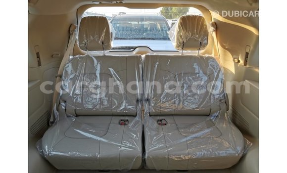 Buy Import Toyota Land Cruiser White Car in Import - Dubai in Ashanti Buy Import Toyota Land Cruiser White Car in Import - Dubai in Ashanti