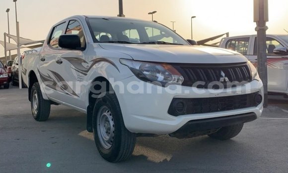 Sayi Imported Mitsubishi L200 White Mota in Import - Dubai a Ashanti Sayi Imported Mitsubishi L200 White Mota in Import - Dubai a Ashanti