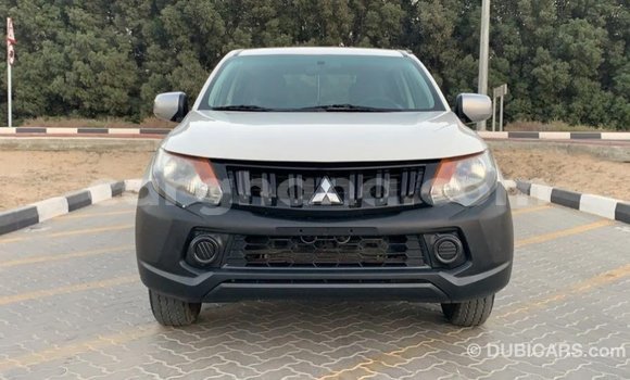 Ra Imported Mitsubishi L200 funfun Ọkọ̀ in Import - Dubai ni Ashanti Ra Imported Mitsubishi L200 funfun Ọkọ̀ in Import - Dubai ni Ashanti