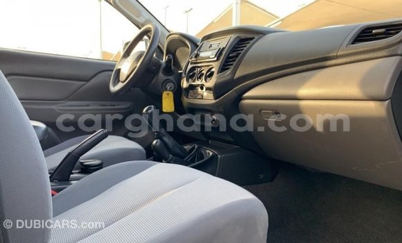 Sayi Imported Mitsubishi L200 White Mota in Import - Dubai a Ashanti Sayi Imported Mitsubishi L200 White Mota in Import - Dubai a Ashanti