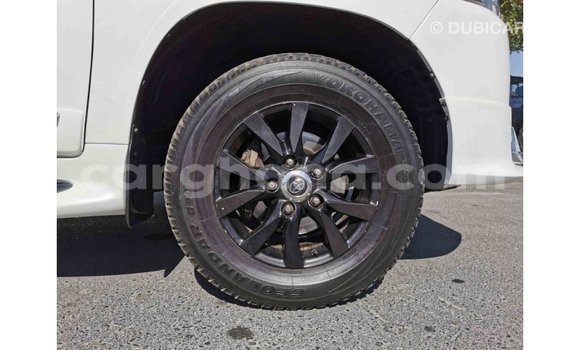 Buy Import Toyota Land Cruiser White Car in Import - Dubai in Ashanti Buy Import Toyota Land Cruiser White Car in Import - Dubai in Ashanti