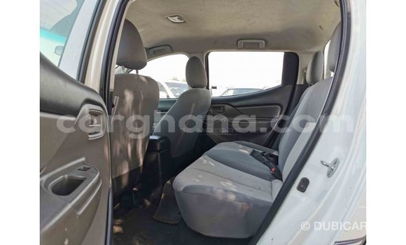 Buy Import Mitsubishi L200 White Car in Import - Dubai in Ashanti Buy Import Mitsubishi L200 White Car in Import - Dubai in Ashanti